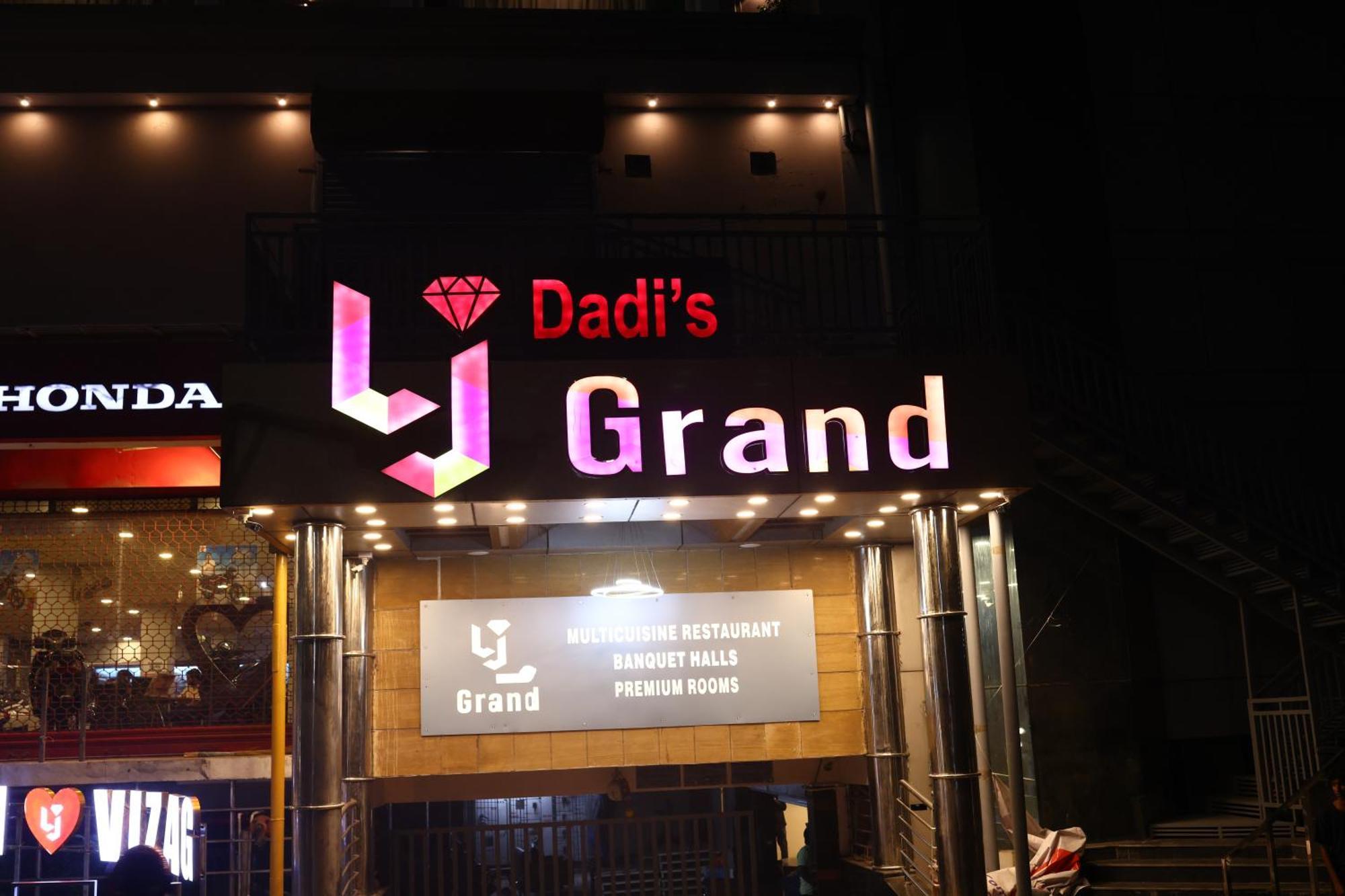Lj Dadi'S Grand Hotel Визакхапатнам Екстериор снимка